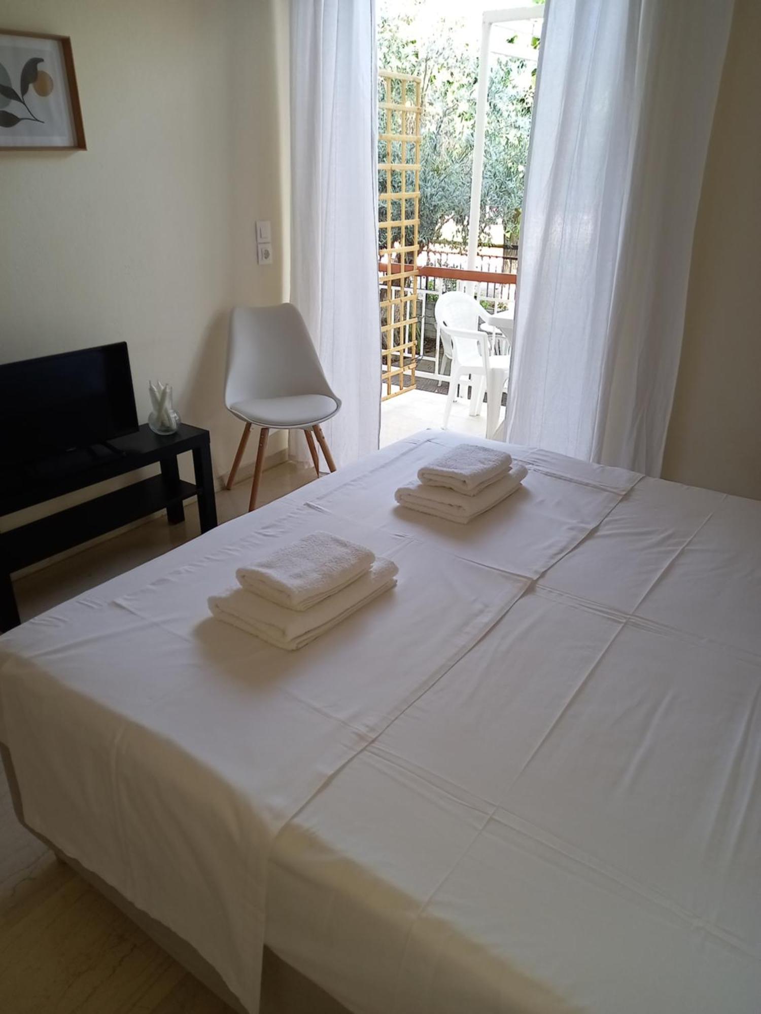 Ναrika Hotel กาเมนาวูร์ลา ภายนอก รูปภาพ